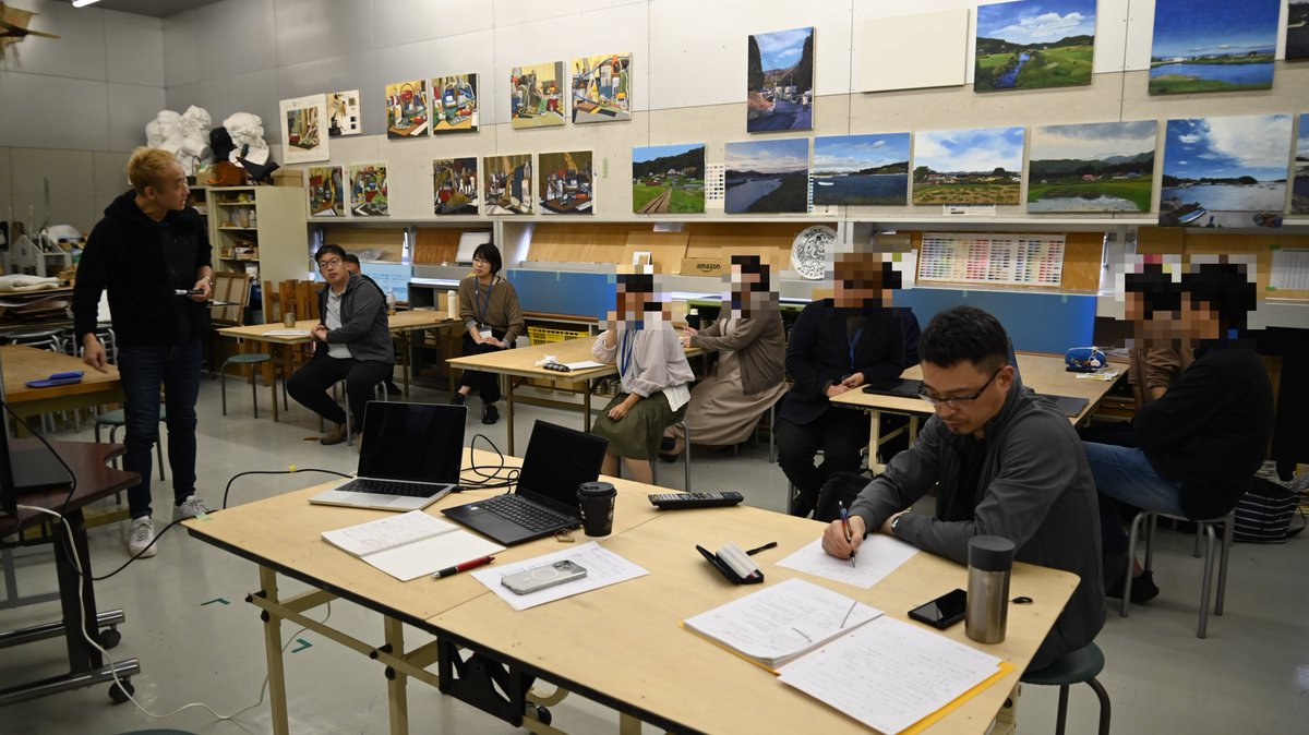 本日リア美ワークショップは、第5回目の映像スキルアップ講座を開催しました。提出課題だった『気仙沼の面白い人紹介動画』の合評会。それと最終課題に向けた補講として、ドラマ撮影のために必要な基礎を梶原さんからお話しいただきました。プロによる指導、最高です！