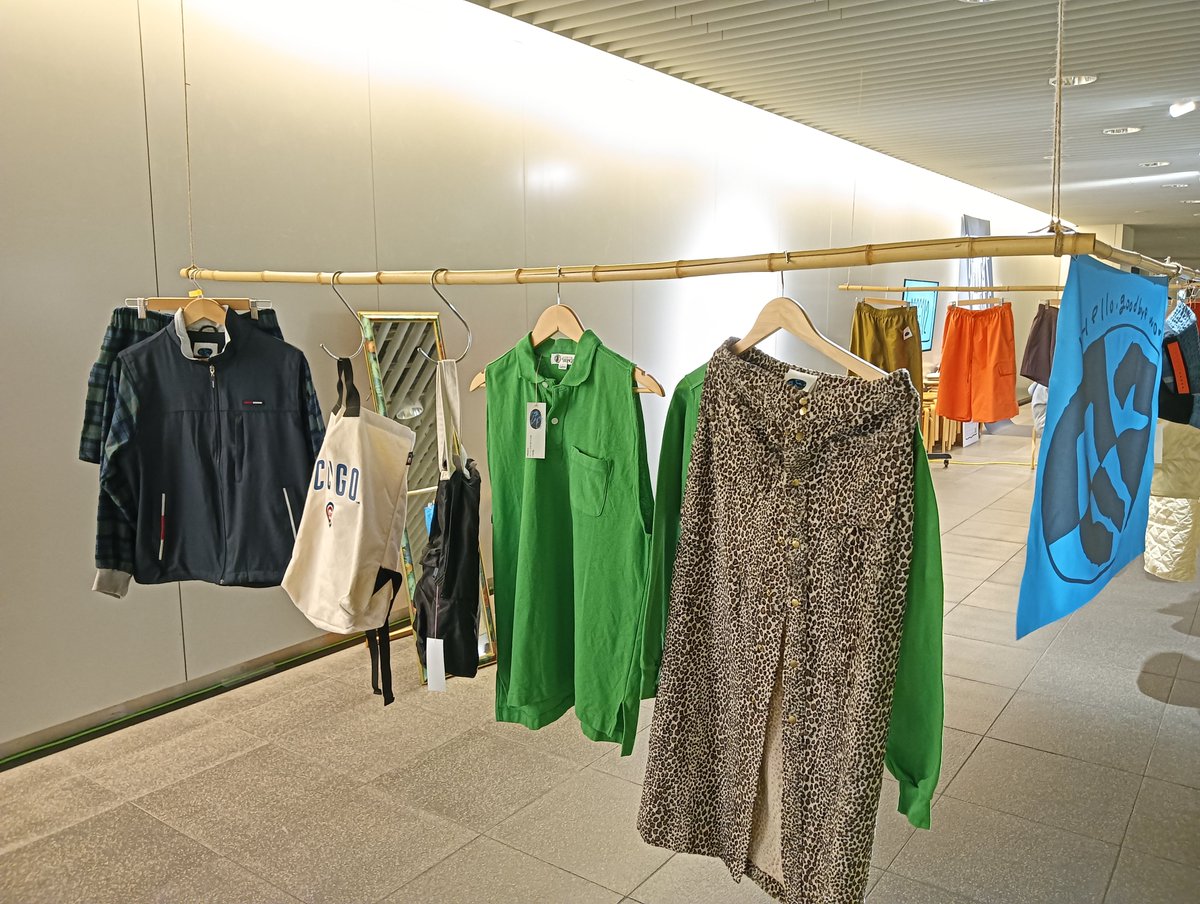 絵画 BE KIND 村上慧 on X