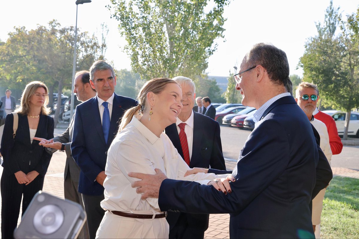 Un plaer encetar la XXIX Jornada d’Empresaris i Directius al les instal·lacions d’Aixa Llaüt. Els empresaris i directius de les Illes Balears sou essencials per afrontar els grans reptes de futur —com el creixement demogràfic o la diversificació econòmica— i per impulsar