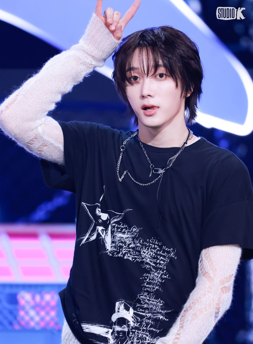 StudioK_twt's tweet image. 🏦 뮤직뱅크 금고 털이 🏦
(Music Bank Behind Photo📸)
#보이넥스트도어 (#BND)
뮤뱅 금고 OPEN✨
@BOYNEXTDOOR_KOZ
#BOYNEXTDOOR
#MusicBank #BehindPhoto #StudioK
#뮤직뱅크 #현장스틸 #뮤뱅 #금고털이