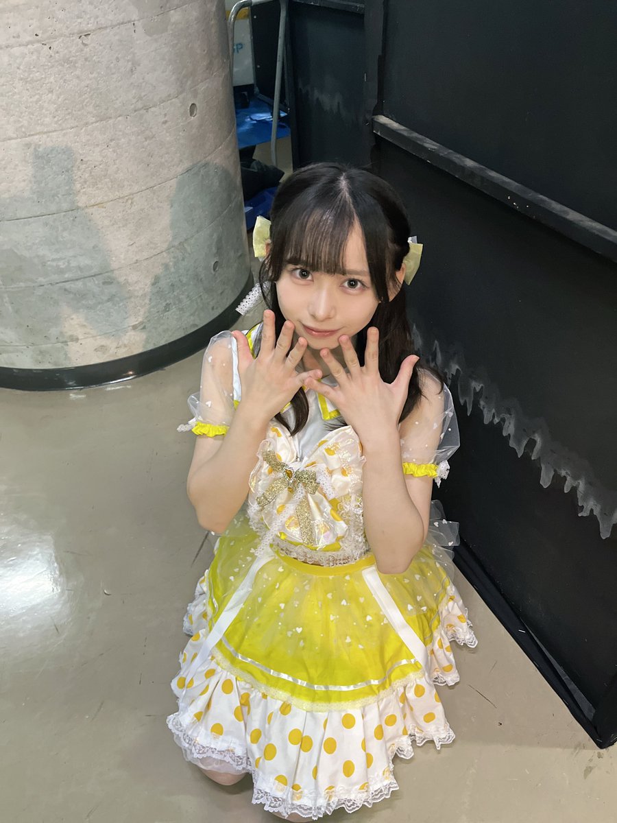 多摩祭ありがとうございました！！

💛王道的なLOVEソング
💛モブノデレラ
💛誰よりも高く飛べ！

を披露させていただきました。
ラスト多摩祭もおっきなステージで踊れて最高でした🥰