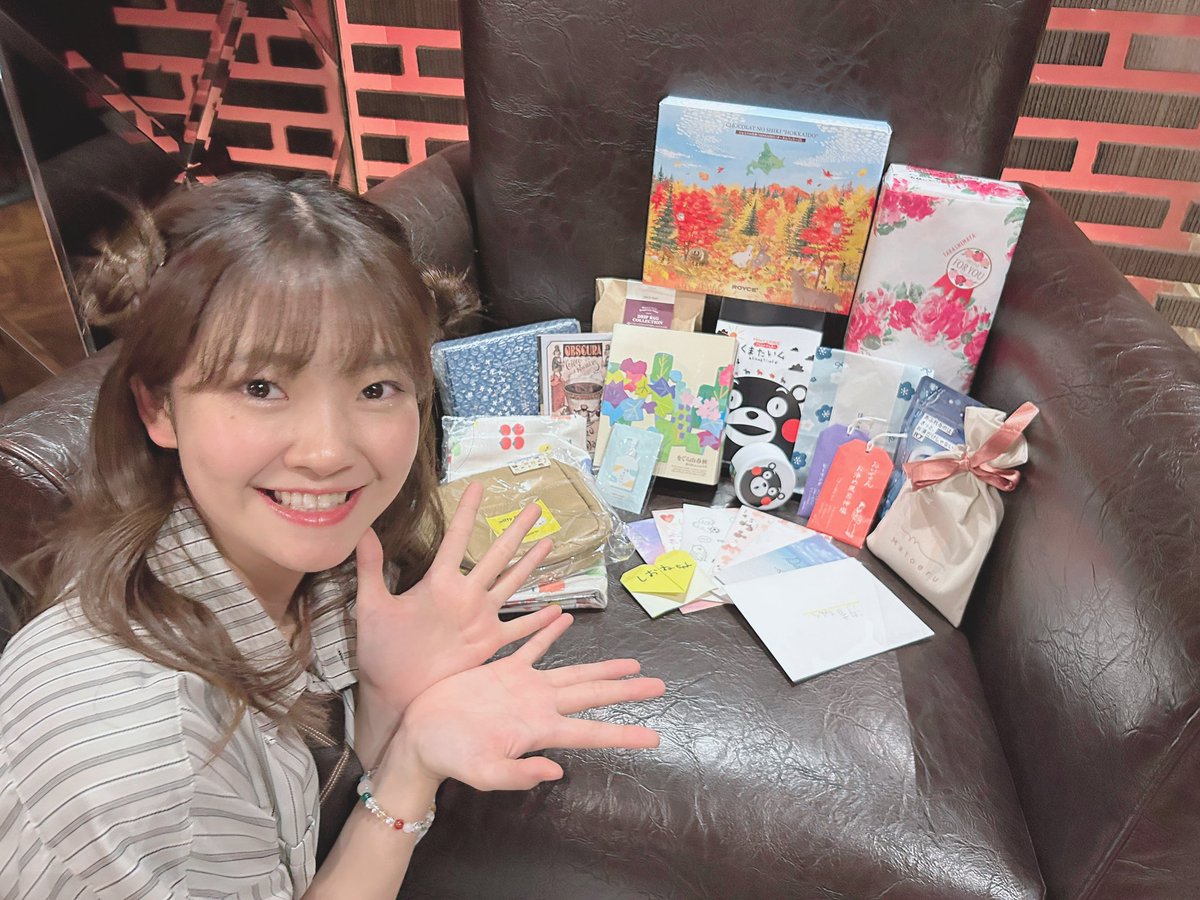 IkezawaShione's tweet image. #のすアカ in大阪
初オフ会イベント、ありがとうございました!
たくさんの方々とご挨拶できて嬉しかったです☺️楽しすぎてあと5時間はやれました🗣️
プレゼントやお手紙もありがとうございます😊とっても嬉しいです!!
次は拠点東京でお会いできるように頑張ります!
#はじめましてのすしおです