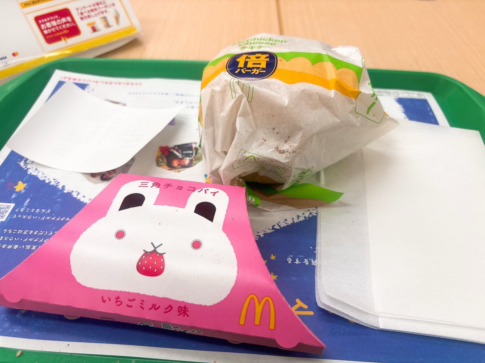 バーガー 楽天市場】アディダス スウェットパーカー レディース WORDING