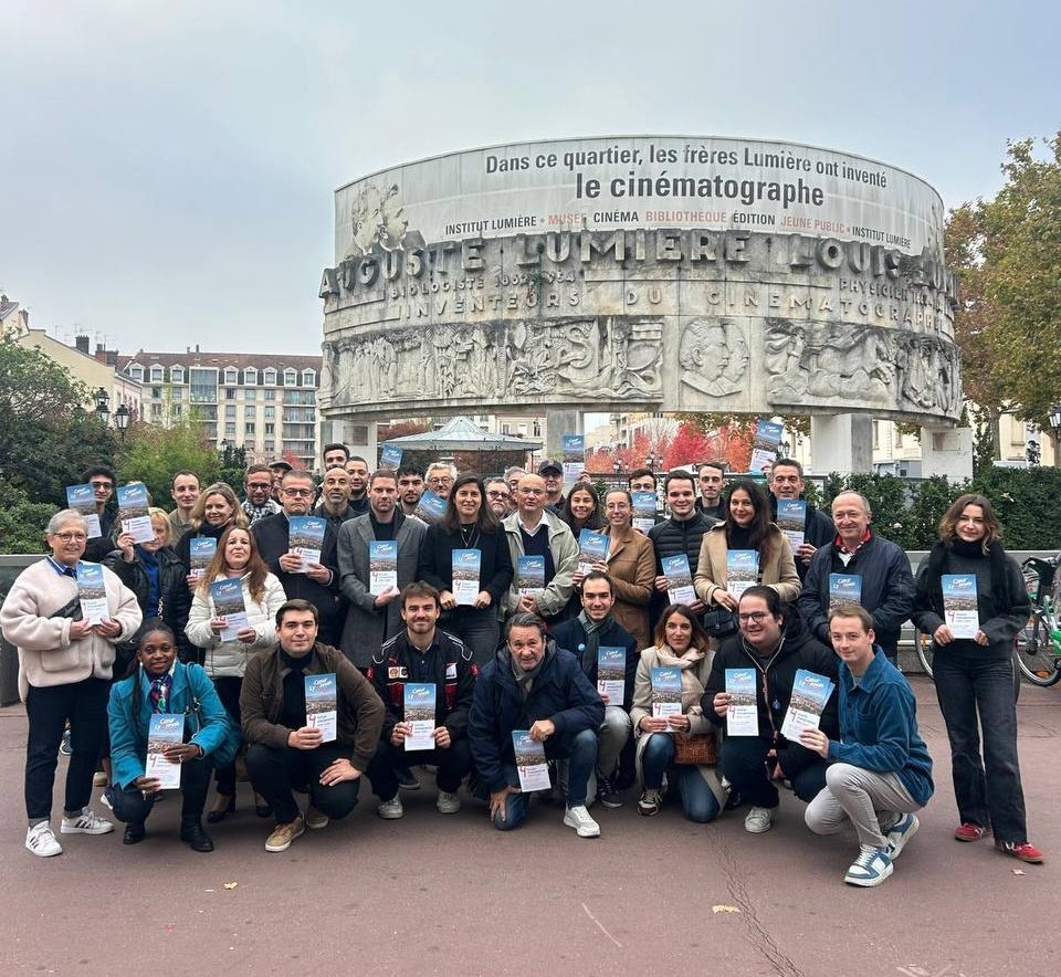 On était des dizaines de <a href="/Coeur_Lyonnais_/">Coeur Lyonnais</a> mobilisés ce matin pour échanger avec les Lyonnais.

Chaque jour nous sommes de plus en plus nombreux pour faire de <a href="/JM_Aulas/">Jean-Michel AULAS</a> le prochain maire de Lyon.