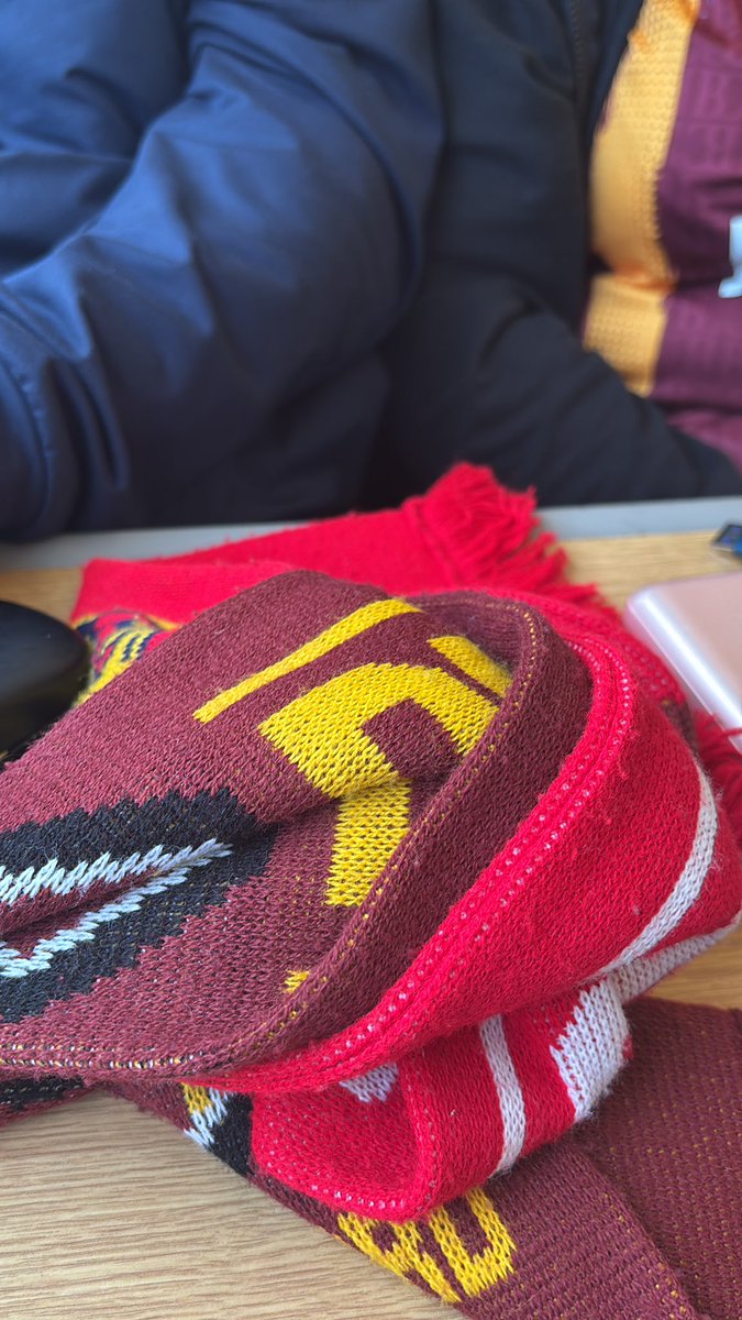 mcflyydaisy's tweet photo. Just boarded the “Andy Cook Express” to Bradford ⚽️ (the train is actually nicknamed Lord Mayor of Newcastle ironically 😂) https://t.co/lRgQabDxB1