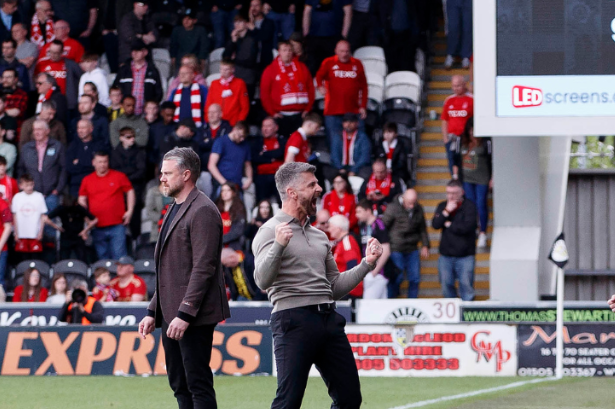 Don Look Up

With a full international break now between us and a bad day in Killie, we're back at it in Paisley as Jimmy Thelin's Dandy Scandi Dons come to town looking to claw themselves off the foot of the table.

<a href="/thatAndrewC/">Andrew Christie</a>'s latest, free on Patreon

patreon.com/posts/don-look…