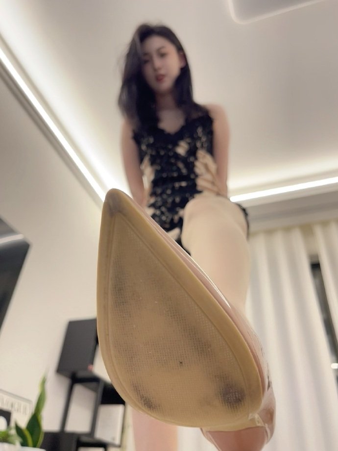GnesisP90815942's tweet photo. 臣服吧 https://t.co/ewDzgbiIyl
