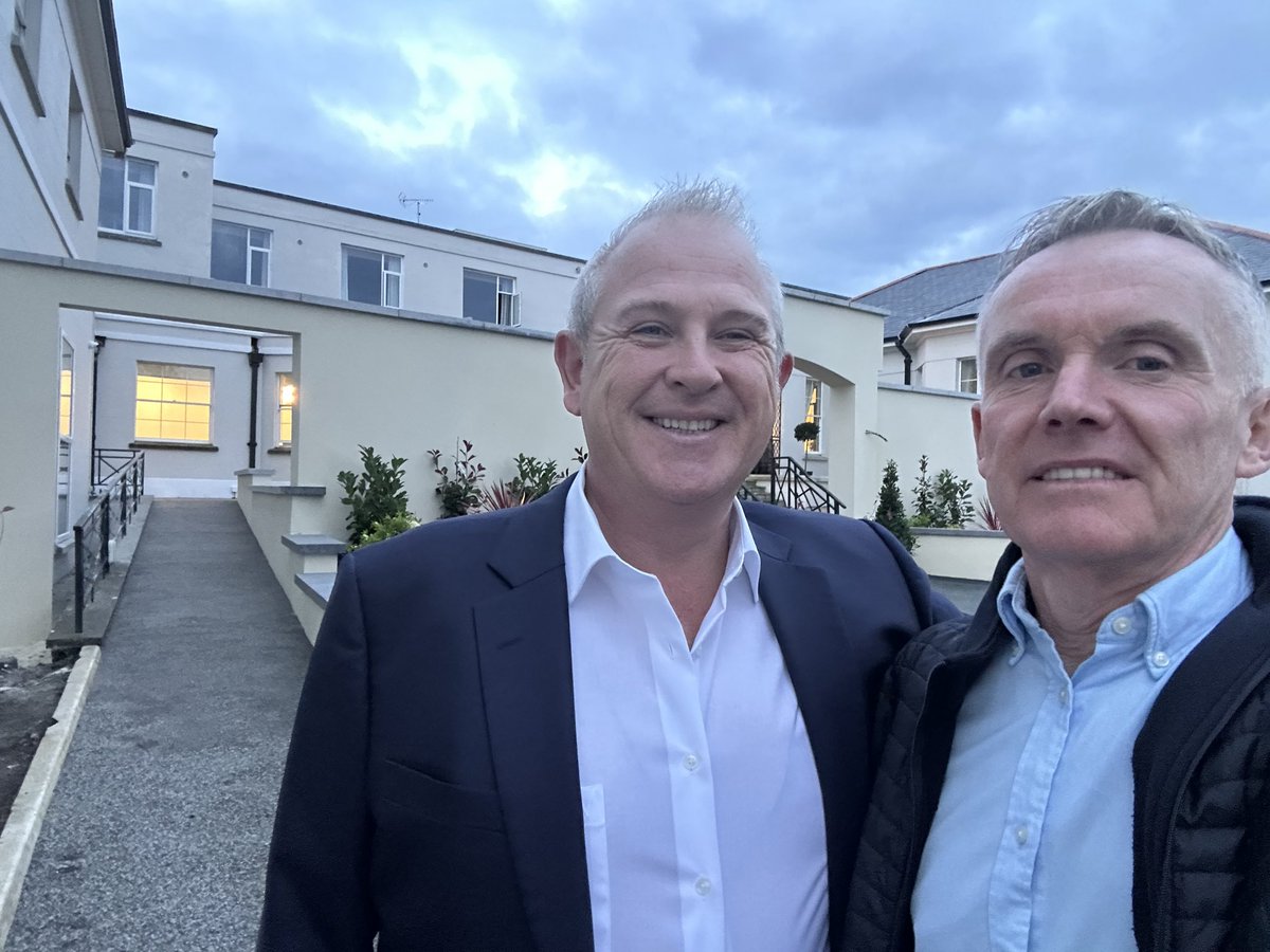 SenRobGallagher's tweet image. Fantastic to see the Nuremore Hotel in Carrickmacross @nuremoreestate back up and running again.
Councillor PJ O&apos;Hanlon and I were delighted to get a quick tour of all the facilities last night.
This is a great boost for the Carrickmacross and the entire region.🏨