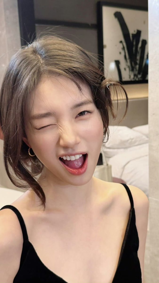 코찡긋 잘하는 여자..