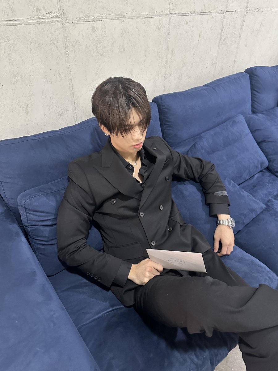 work around ur schedule

#YUNHYEOK #윤혁
#NTX #엔티엑스