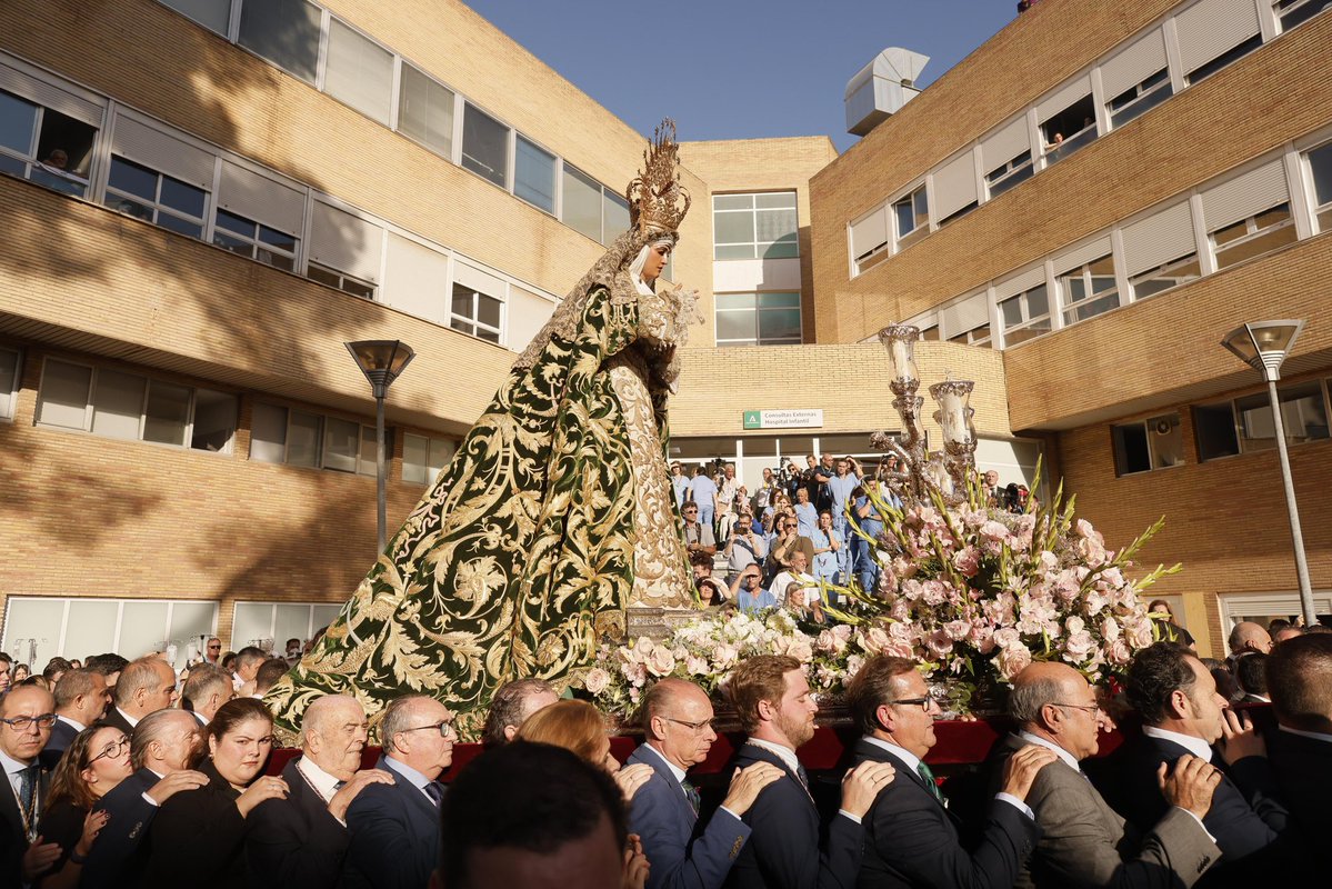 Pasión en Sevilla (@pasionensevilla) on Twitter photo 🟣 Imágenes de la Esperanza de Triana en el Hospital Infantil Virgen del Rocío
📷 <a href="/ManuFerGomezFot/">Manu Gómez</a>
#MisiónDeLaEsperanza
abc.es/sevilla/pasion… 🟣 Imágenes de la Esperanza de Triana en el Hospital Infantil Virgen del Rocío
📷 <a href="/ManuFerGomezFot/">Manu Gómez</a>
#MisiónDeLaEsperanza
abc.es/sevilla/pasion…