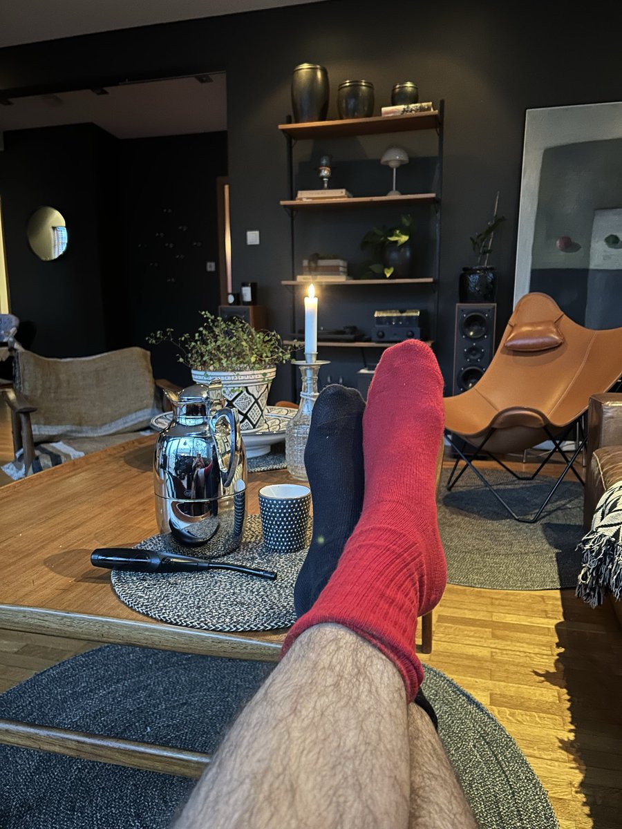 Gameday misters! <a href="/heimirg/">Heimir Gunnlaugsson</a> <a href="/FridrikMagg/">Fridrik Magnusson</a> <a href="/gudjongud/">Guðjón Guðmundsson</a> <a href="/tryggvib/">Tryggvi Björnsson</a> <a href="/Svafnir8/">Sváfnir Gíslason</a> <a href="/hrannaremm/">Hrannar Már</a> <a href="/horduragustsson/">Hörður </a> <a href="/gunnarm78/">Gunnar Magnús Sch. T</a> Íslandsmeistarar @vikingur mæta <a href="/BreidablikFC/">Breiðablik FC</a> á útivelli hamingjunnar, þar sem við brilleruðum í Euro! Heiðursvörður og ForSkott! Sagan skrifuð! elskum alla, vinnum alla!