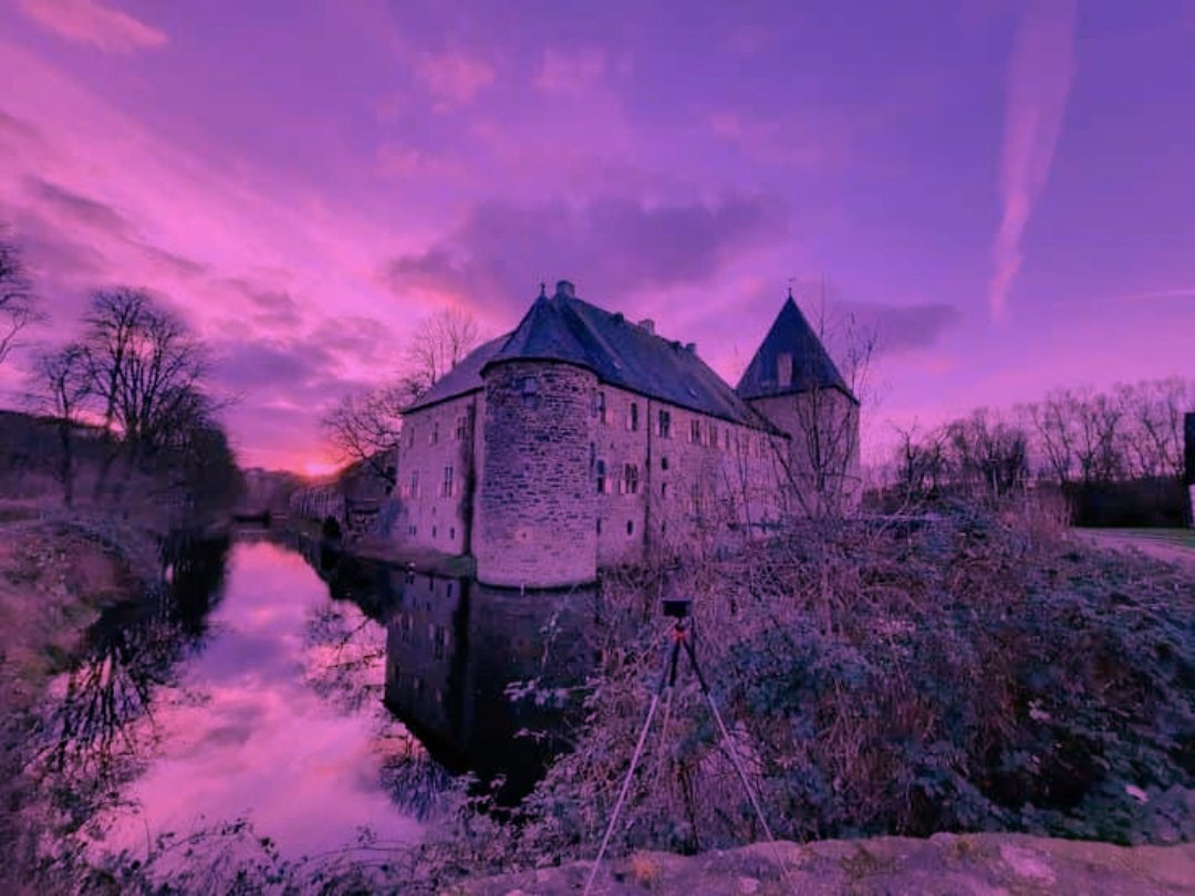 Outdoor Fotografie. Wasserschloss am Bodensee am Kemnader See Ruhrgebiet NRW 🌞 📷