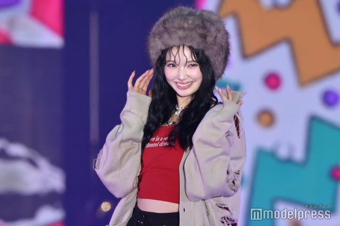 Rakuten GirlsAward 2025 A/W💜🩷】 Girls²山口綺羅、圧巻スタイル