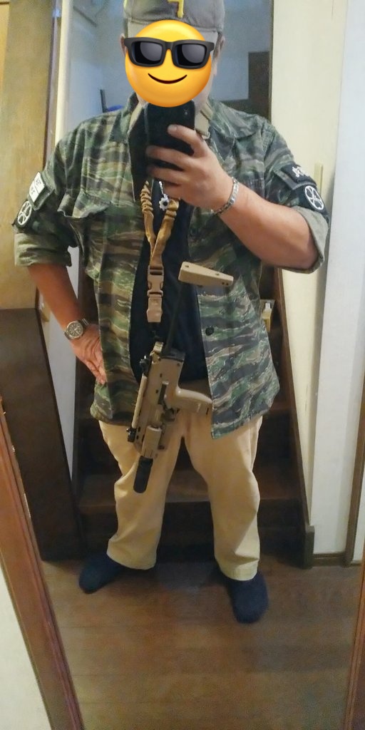 家に帰って、早速ー
ミリコさんでゲットした、スリングをMP7に着けてみた～♪
ワンポンイントのスリング、
やっぱいいわぁ～♪(ノ´∀｀*)
WARRIOR ASSAUT いいわぁ～♪
(ノ´∀｀*)