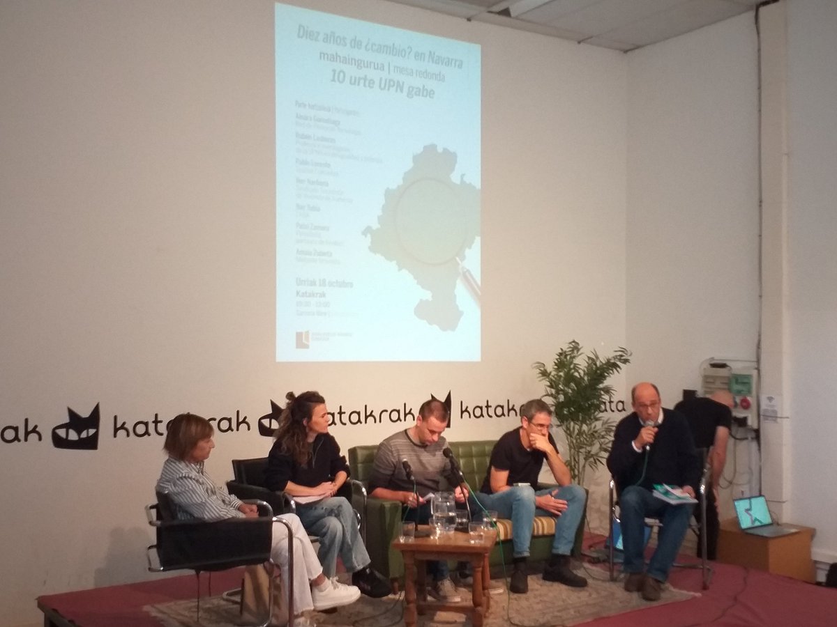 Hasi da mahaingurua: Aldaketaren 10 urte? <a href="/katakrak54/">katakrak liburuak</a>-n

📲 labur.eus/wqgfrdhc

Luxuzko parte hartzea:

🔴Ainara Gorostiaga
🔴 Ruben Laheras
🔴 Pablo Lorente
🔴 Iker Narbona
🔴 Iker Tubia
🔴 Patxi Zamora
🔴 Amaia Zubieta