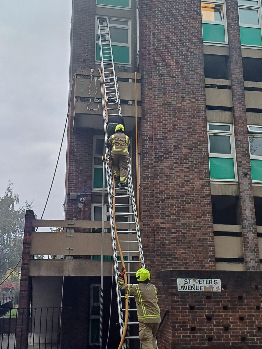 London Fire Brigade tweet media