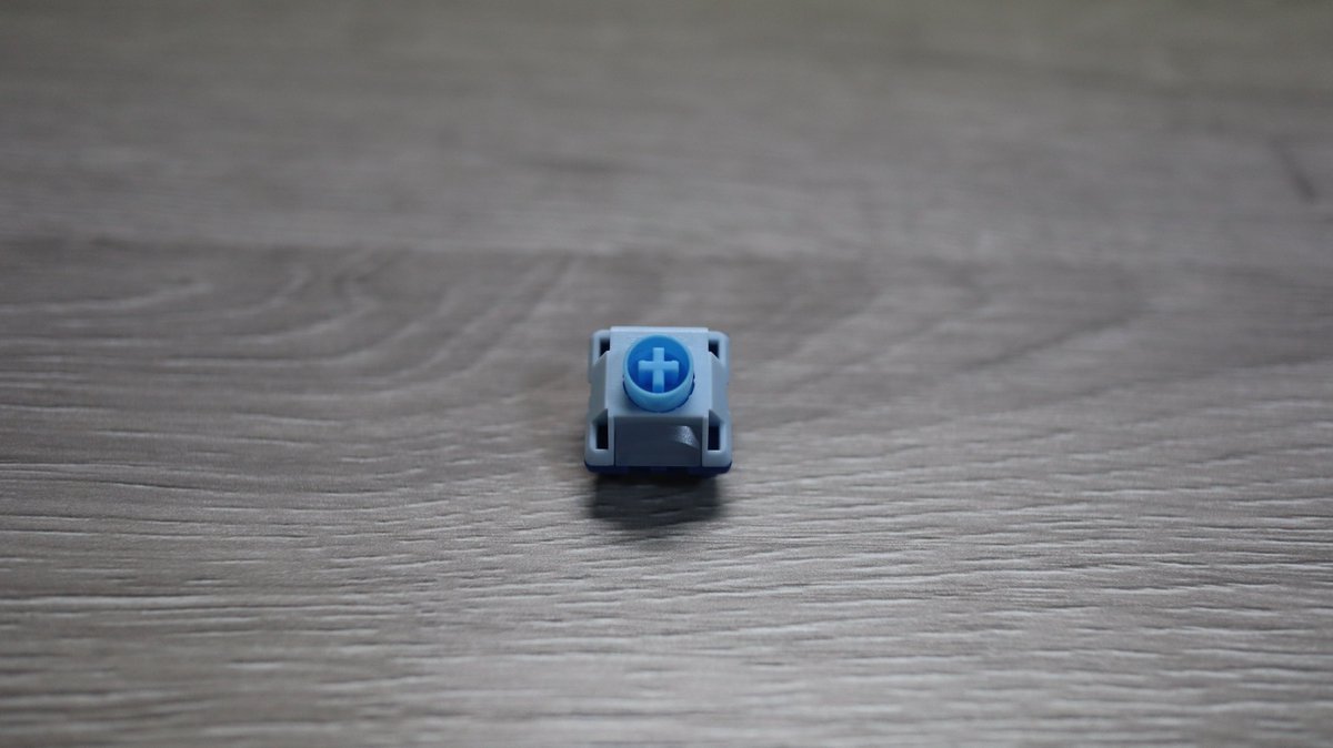 【提供：MageGee】
【JIS配列 × ラピトリ】マグネティックスイッチ無線キーボード MageGee Captain87

✅待望のJIS配列×ラピトリ
✅打鍵音はコトコト系でかなり良く、打鍵感も◎
✅有線(USB TypeC)/無線(2.4G/BT)接続方法が豊富
✅0.1mm単位で調整できる超高感度