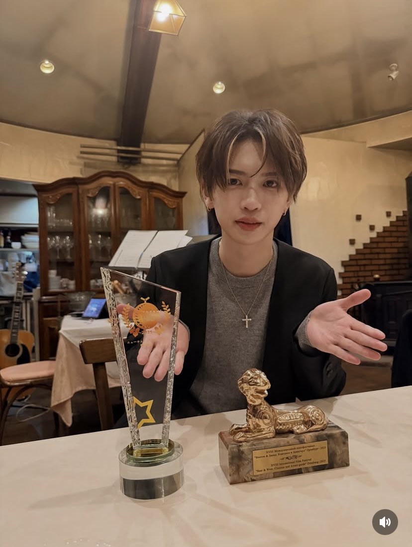 岩橋玄樹愛魂お土産アクスタアクリルキーホルダー 岩橋玄樹 ガラスの