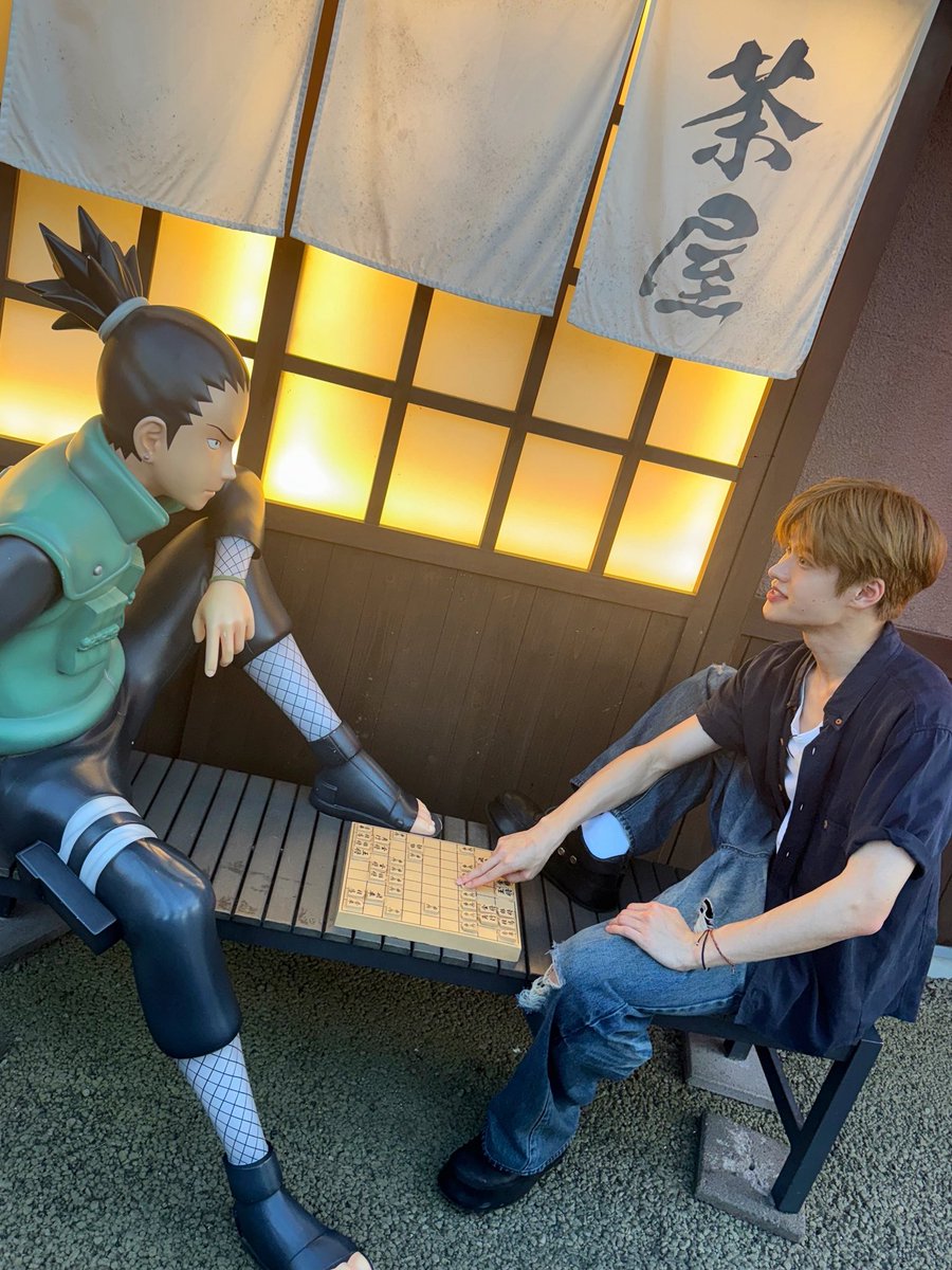 (ไอเด็กนี่มันเป็นใครวะ ทำไมมันเก่งขนาดนี้ ไม่ได้การละ ต้องงัดท่าไม้ตาย)

เน่~ ชิกามารุซัง เป็นอะไรไป ทำหน้าเหมือนปวดขี้