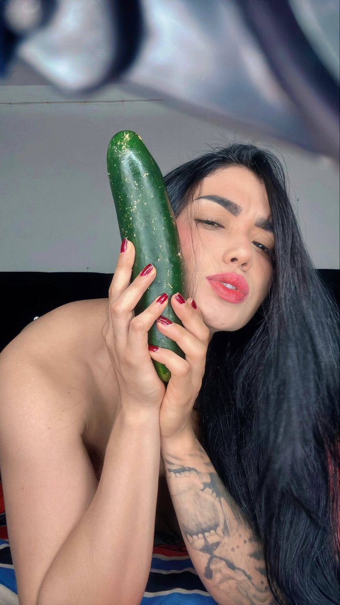 vall__en's tweet photo. Dame follow y dm si quieres ver cómo me lo meto 🤤 https://t.co/PFgQJDms25