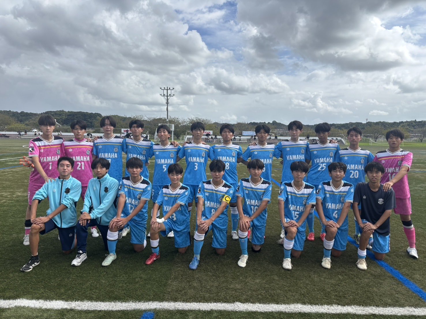 未使用　2023 ジュビロ磐田 チーム写真 2023オーセンティックユニフォーム販売👕】 ◇モデル フィールド