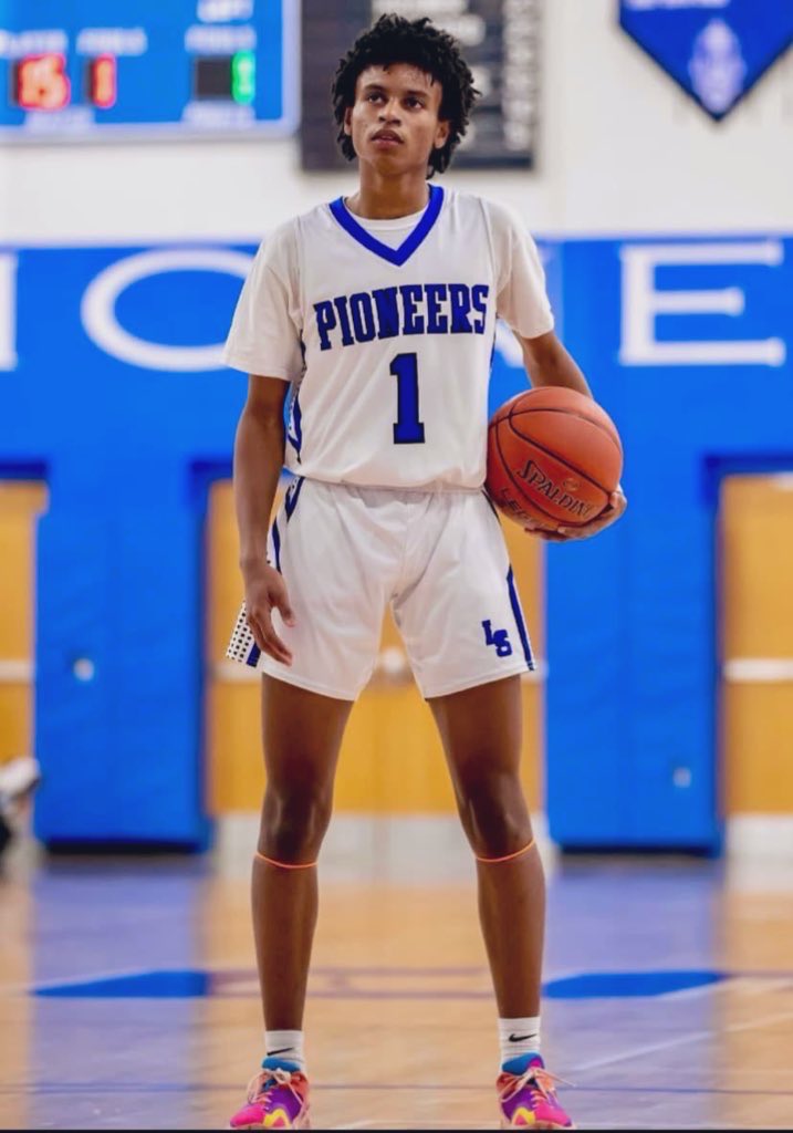 LancRandomAth's tweet photo. Yasin Abdi
Guard
Lampeter-Strasburg High School (2020-2024) https://t.co/rgS4zjn37m