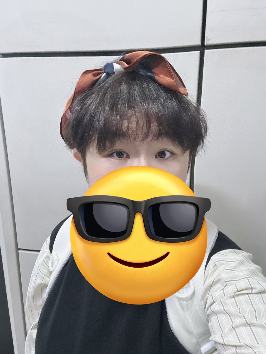 리본 하나 햇다고 개쁘띠해짐
