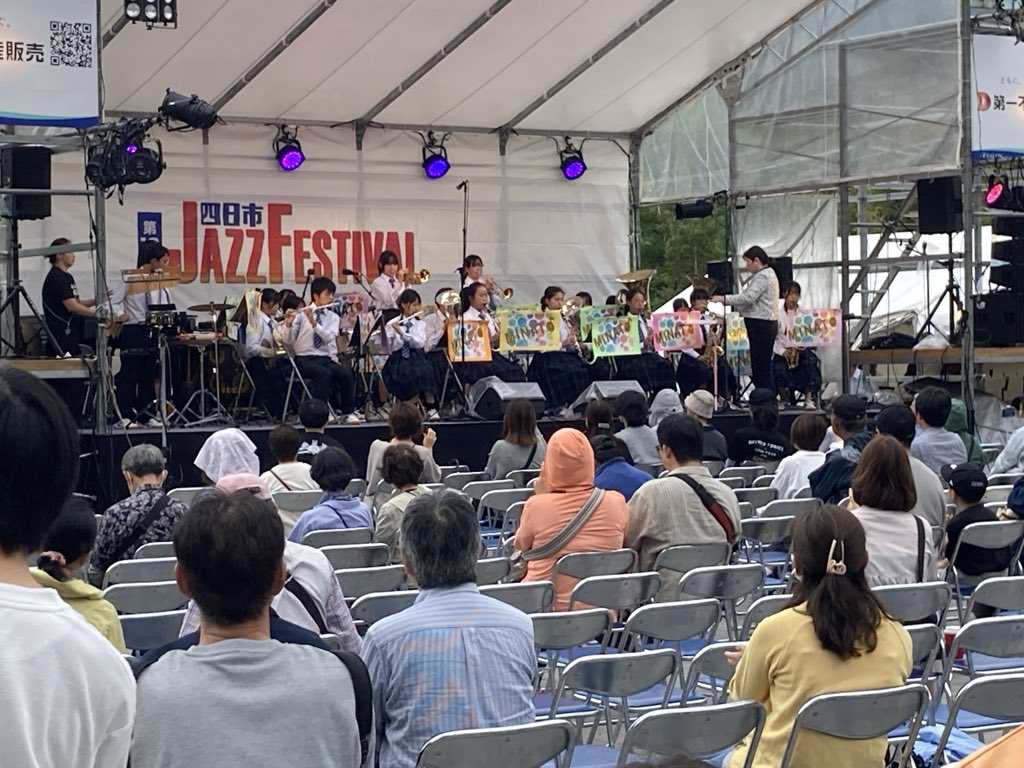 街なか会場もスタートして賑わってきました🎵
#4JAZZ #四日市JAZZ