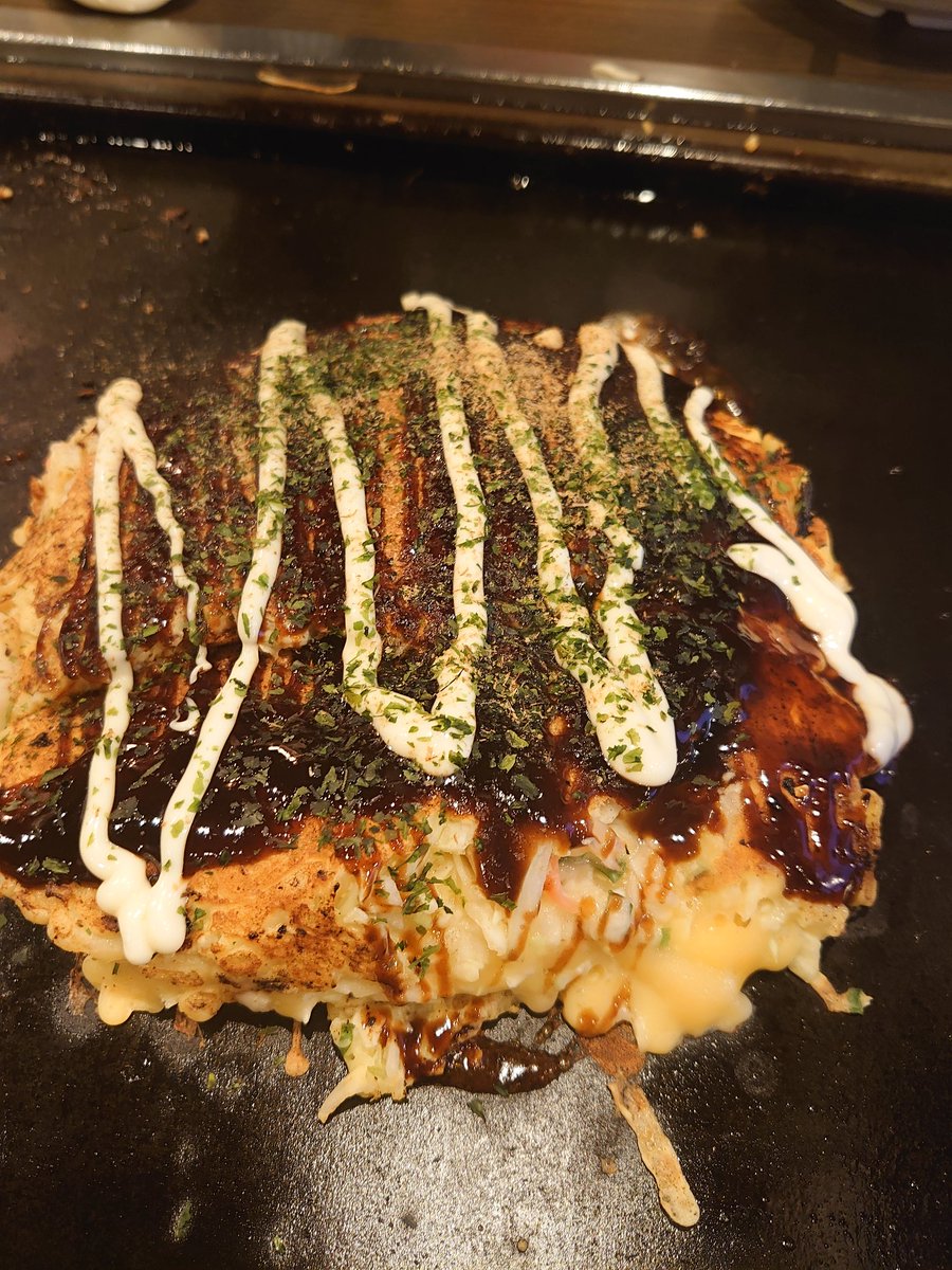 abkabkabkabkabk's tweet image. お好み焼き食べた！！おなかぱんぱん！！

えびうまいねぇ…ﾓｸﾞﾓｸﾞ。