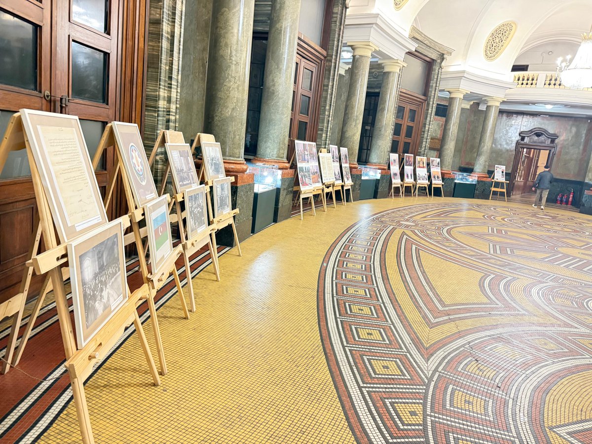 AzEmbBulgaria's tweet image. The opening of the exhibition "Azerbaijan on the Path to Sovereign Statehood" organized by @AzEmbBulgaria and the Center of the Azerbaijani Language and Culture at Sofia University took place in Sofia.

The Director of the Center of Azerbaijani Language and Culture at Sofia…