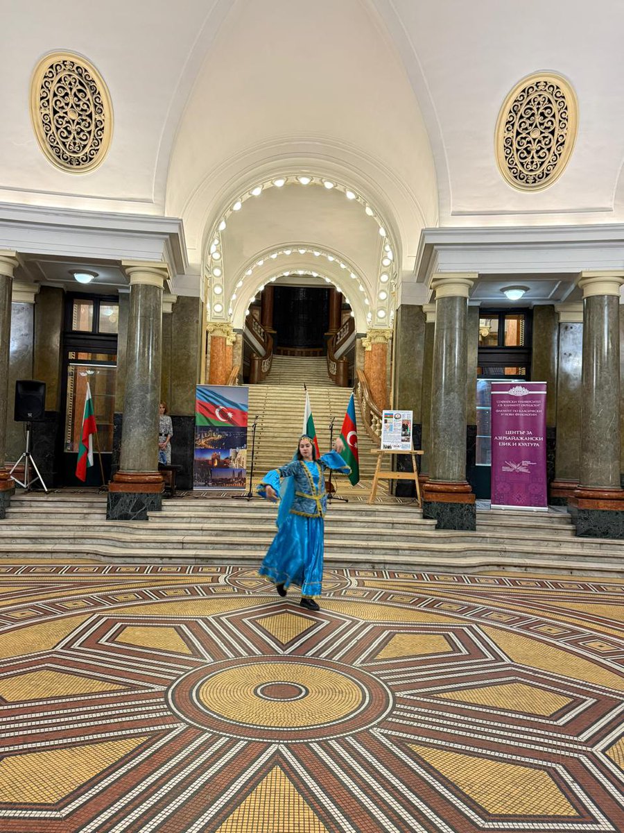 AzEmbBulgaria's tweet image. The opening of the exhibition "Azerbaijan on the Path to Sovereign Statehood" organized by @AzEmbBulgaria and the Center of the Azerbaijani Language and Culture at Sofia University took place in Sofia.

The Director of the Center of Azerbaijani Language and Culture at Sofia…