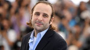 .<a href="/FredOL69007/">un cinéphile tatoué 🦁🎬</a> #MesCitations

Et à la fin de la journée, quand le soleil venait nous rappeler que la Terre n'est pas une étendue sans fin, nous savions que l'avenir serait forcément mieux que le passé

Vincent Macaigne