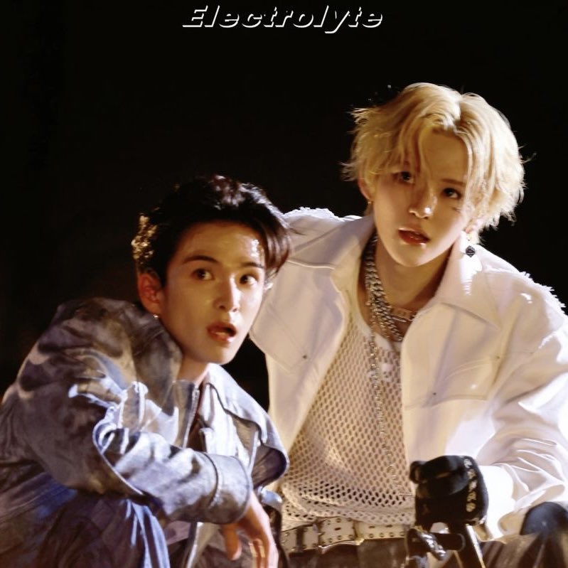 YG의 역대 비주얼 조합을 모아보자! 🤍✨

#BIGBANG - 지디, 탑
#WINNER - 김진우, 송민호
#iKON - 송윤형, 구준회
#TREASURE - 요시, 아사히