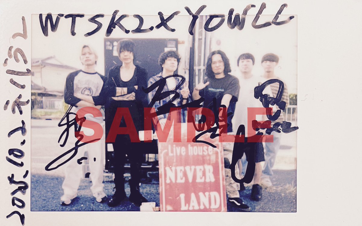Yowll_jp's tweet photo. YOWLL x WTSKZ presents
“CHILDISH TOUR”
Merch.
Live QR Cheki -Archives-
Price : ¥3,000
https://t.co/XyLmJhrAi8
---
YOWLL、WTSKZメンバーのサイン入りチェキ。
添付のQRコードを読み込むと、その日のライブ音源と定点映像のファイルを視聴することができます。 https://t.co/IP3FZWB3as