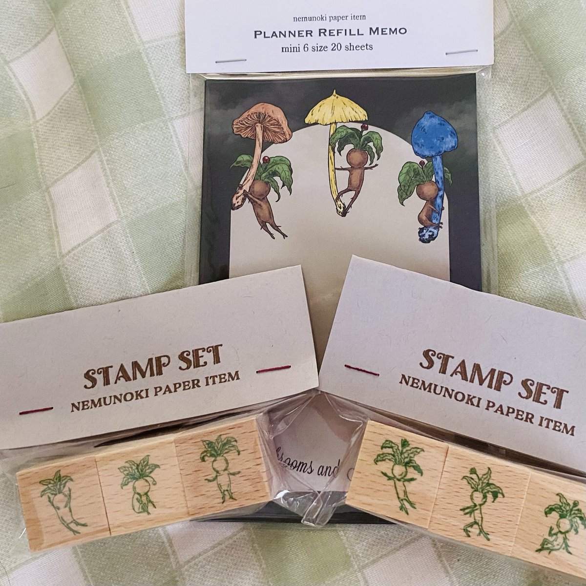 tamamagirl's tweet image. 戦利品その3
全種類買いたかったけど厳選して選んできた nemunoki paper item さんの
リフィルペーパー
特にマンドラゴラが最高に可愛いすぎで スタンプも♡
いろんなところにマンドラゴラちゃんを散りばめます!
#手帳の市2025秋