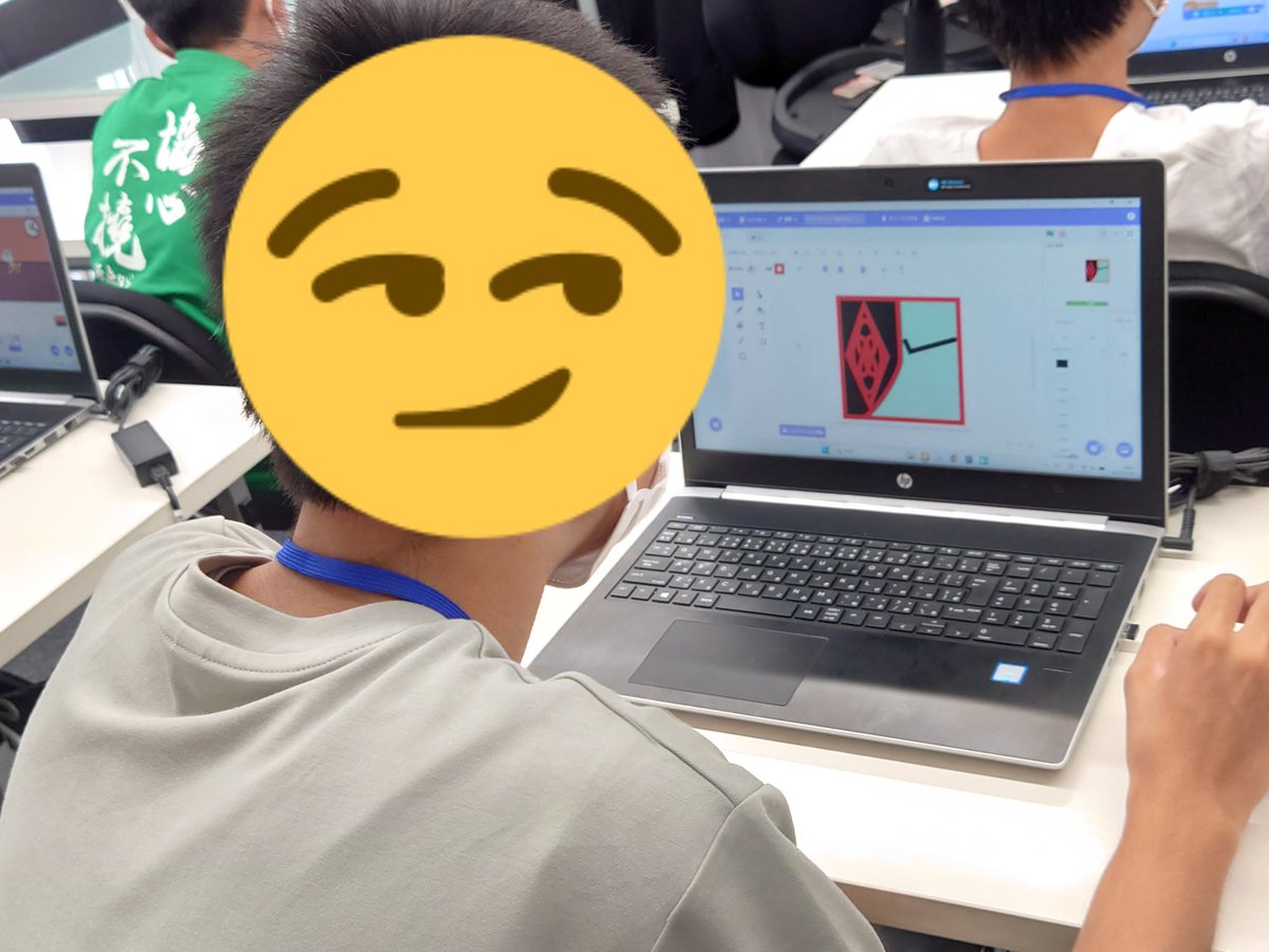 it_lecture's tweet image. 基礎コースは、ほとんど全部の機能を学んで翻訳や音声合成の拡張機能の学習。
中級と上級は、それぞれ思い思いのオリジナルゲーム作り。
横スクロールのアクションゲーム、三角関数を使った動きのシューティングゲーム、どんどん本格的になっています。

AB-Netキッズ abnet.co.jp/kids/