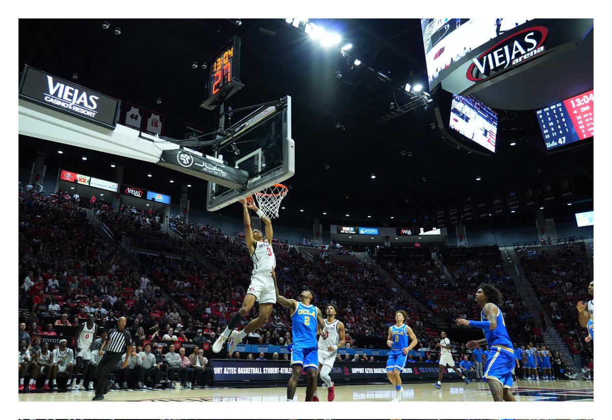 bpollardphotos's tweet image. 4 of the shots I got tonight at the SDSU #aztecs game tonight.  Apart from about 15 minutes of an SDA high school game, this was my first time ever shooting basketball. Challenging but really fun to learn on the fly. Insane atmosphere.

All photos for @EVT_News