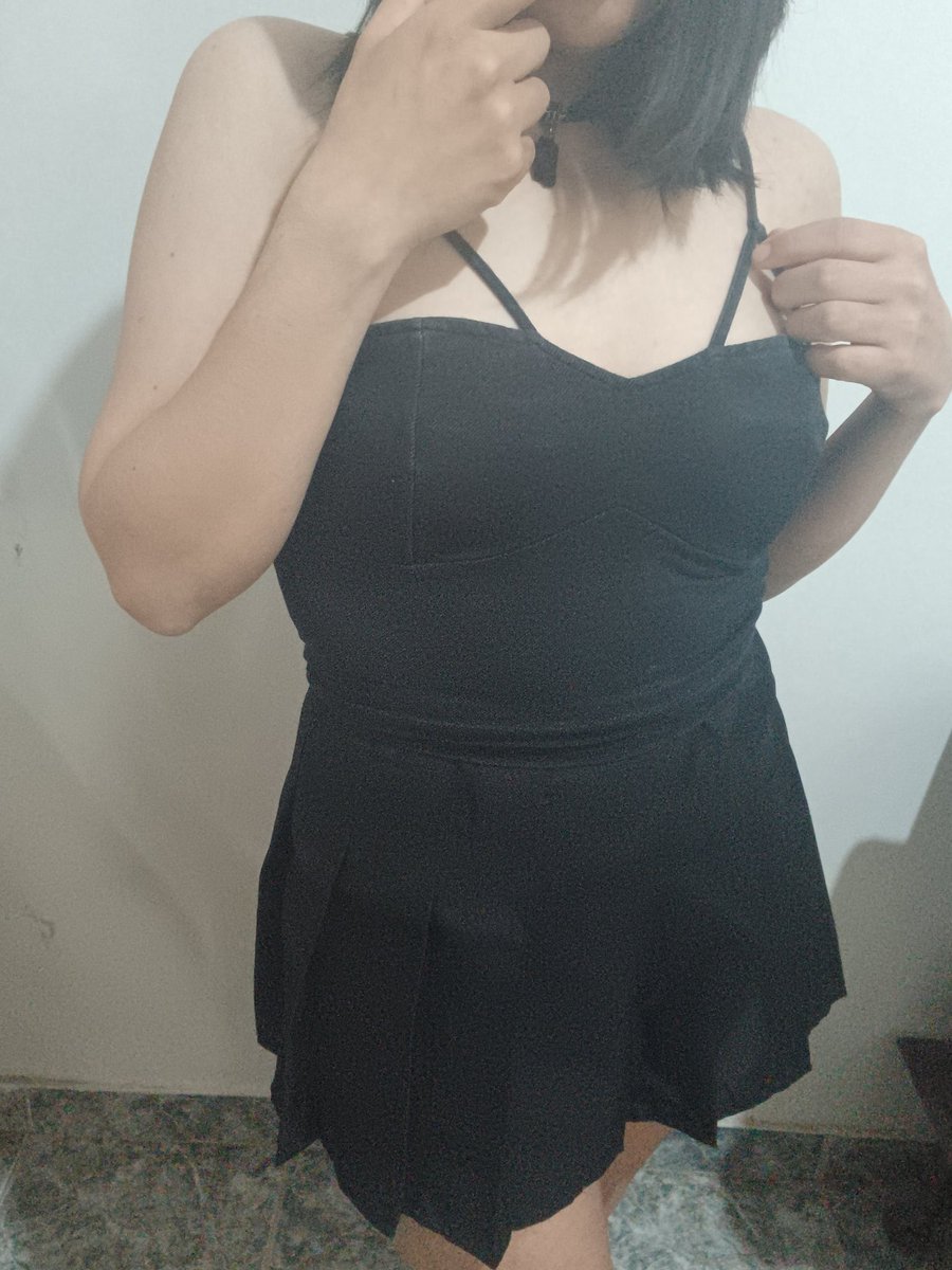ira_vi0let's tweet photo. would you like to see me without clothes? 
https://t.co/sSpgvCcE0U https://t.co/RctHCqeXF3