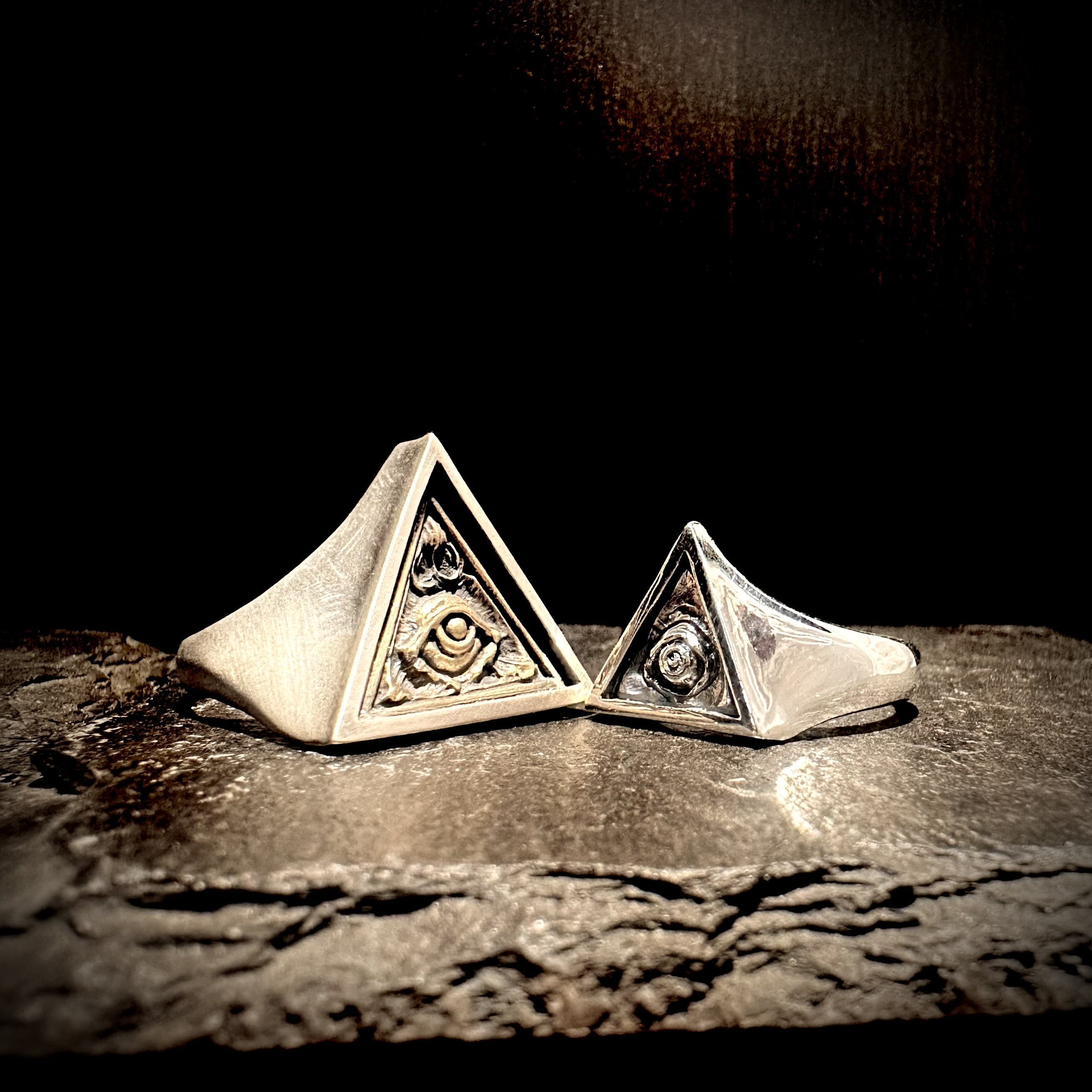 Nil:GRAVE (@nil_HG) / X