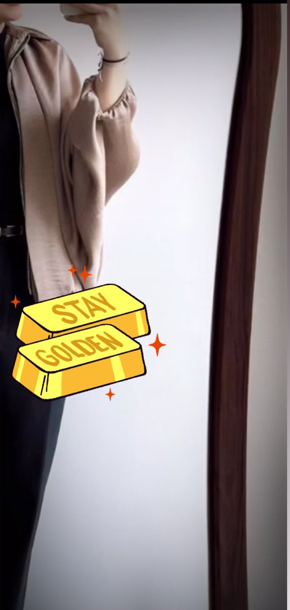 انا ليش اراقب اسعار الذهب وانا كل الي معاي دينارين !؟🫤

#لماذا