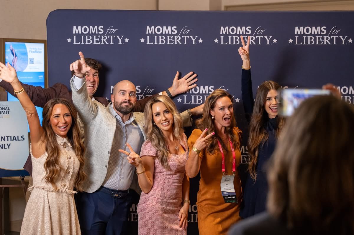 Moms4Liberty's tweet image. Today’s panels were incredibly entertaining and deeply inspiring - proof that truth and courage can change culture one laugh, one voice, one story at a time.

Thank you Lydia Shaffer, @jaymefranklin16 @GatesGarciaFL @alexstein99 
@AngelaBelcamino 
@KaitMarieox 
@M4LMoCo…