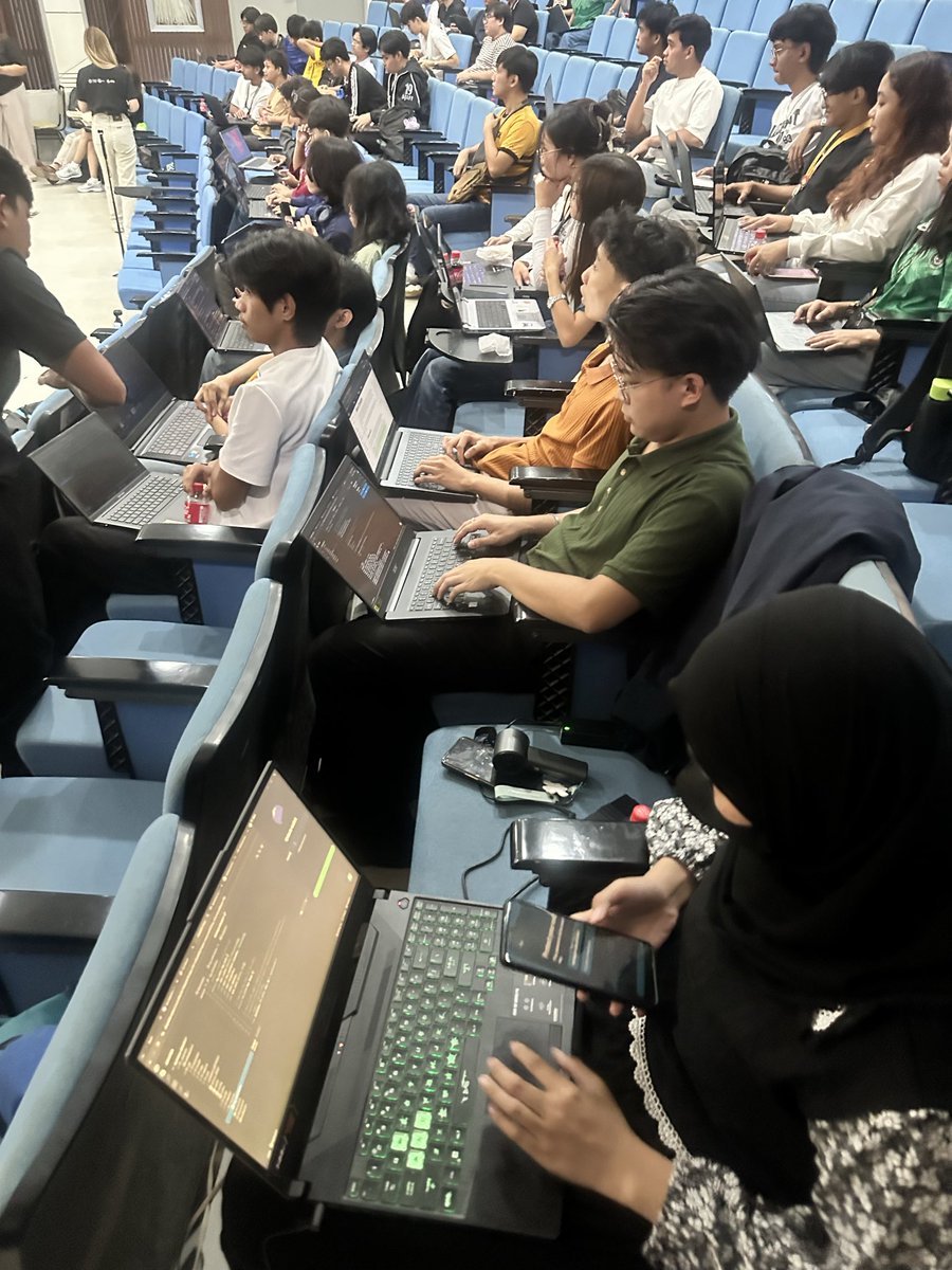 Moveeeeeeeeeeeeeeeee