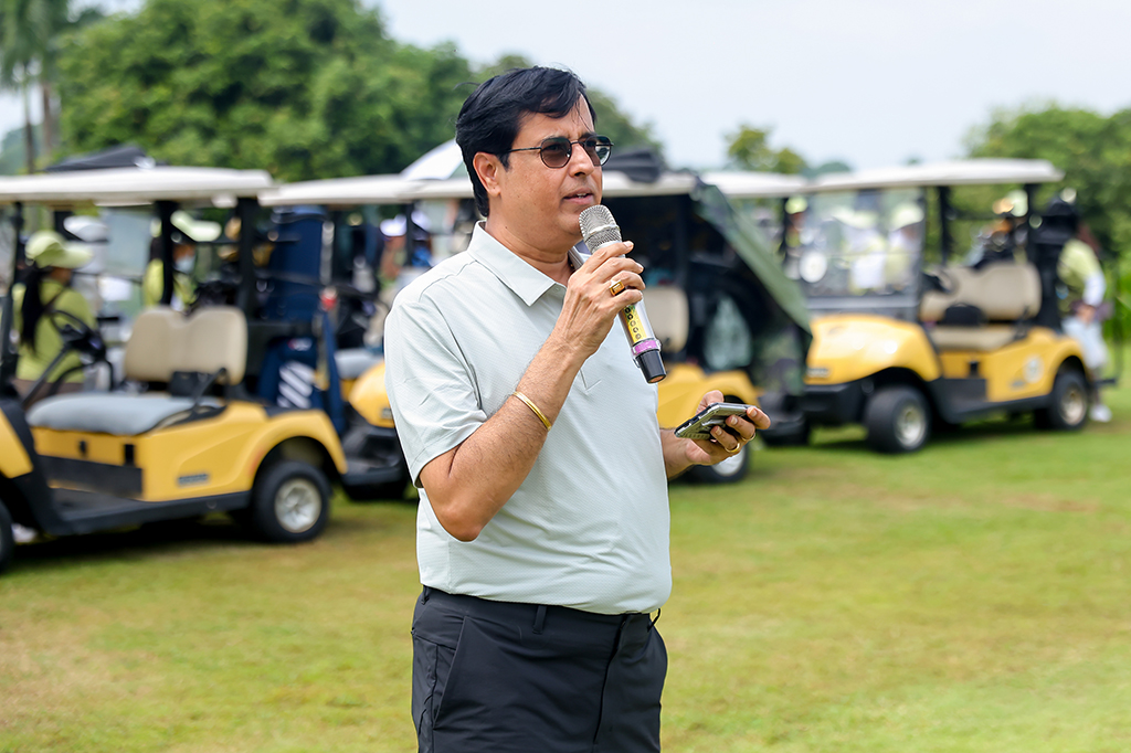 Finacle's tweet image. At the Smart Banking Summit 2025 in Hanoi, Infosys Finacle hosted an exclusive Golf Tournament with 50+ CXOs from leading banks and the central bank.

Swipe through to relive the highlights from a day of connection, collaboration, and a few great swings!

#InfosysFinacle