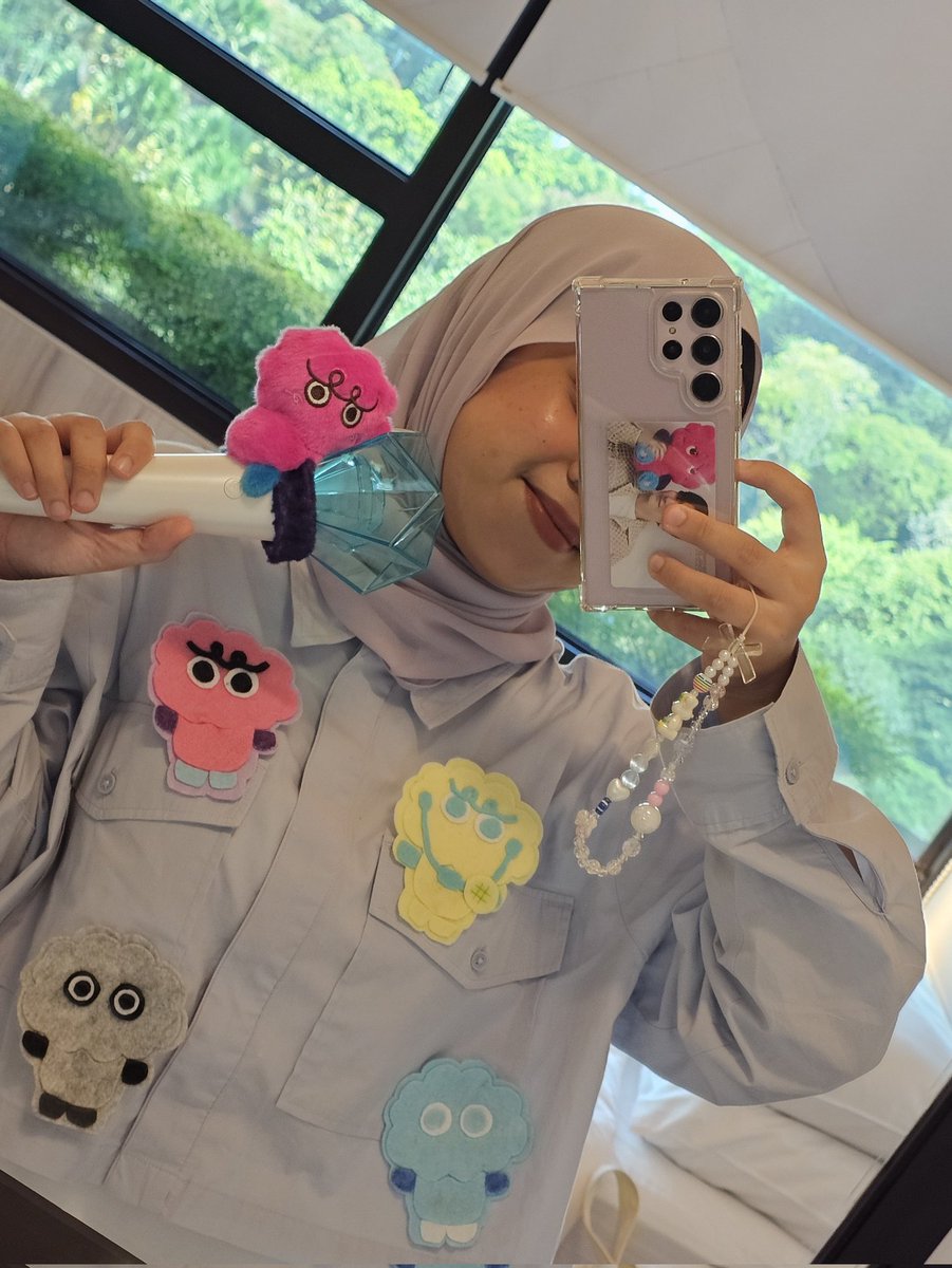 putriな tweet media