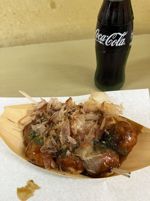 大たこー
でかいあついタコ大きめでうまい 