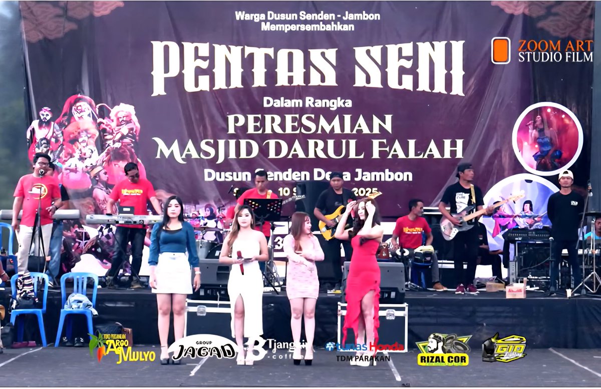 Saya kira ini editan, ternyata beneran 😪. Dimana peran ulama setempat sampai terjadi kegiatan seperti ini?