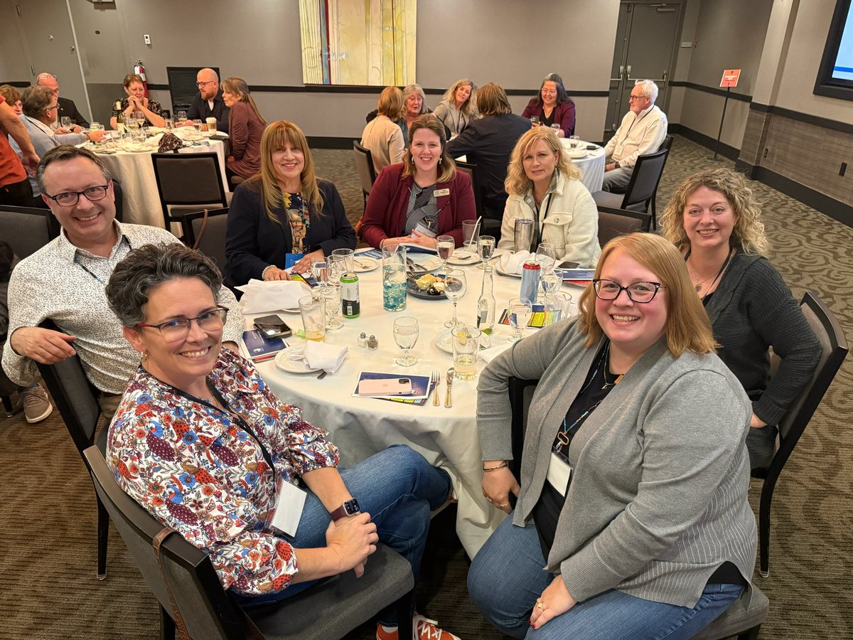 Julia Fraser tweet media