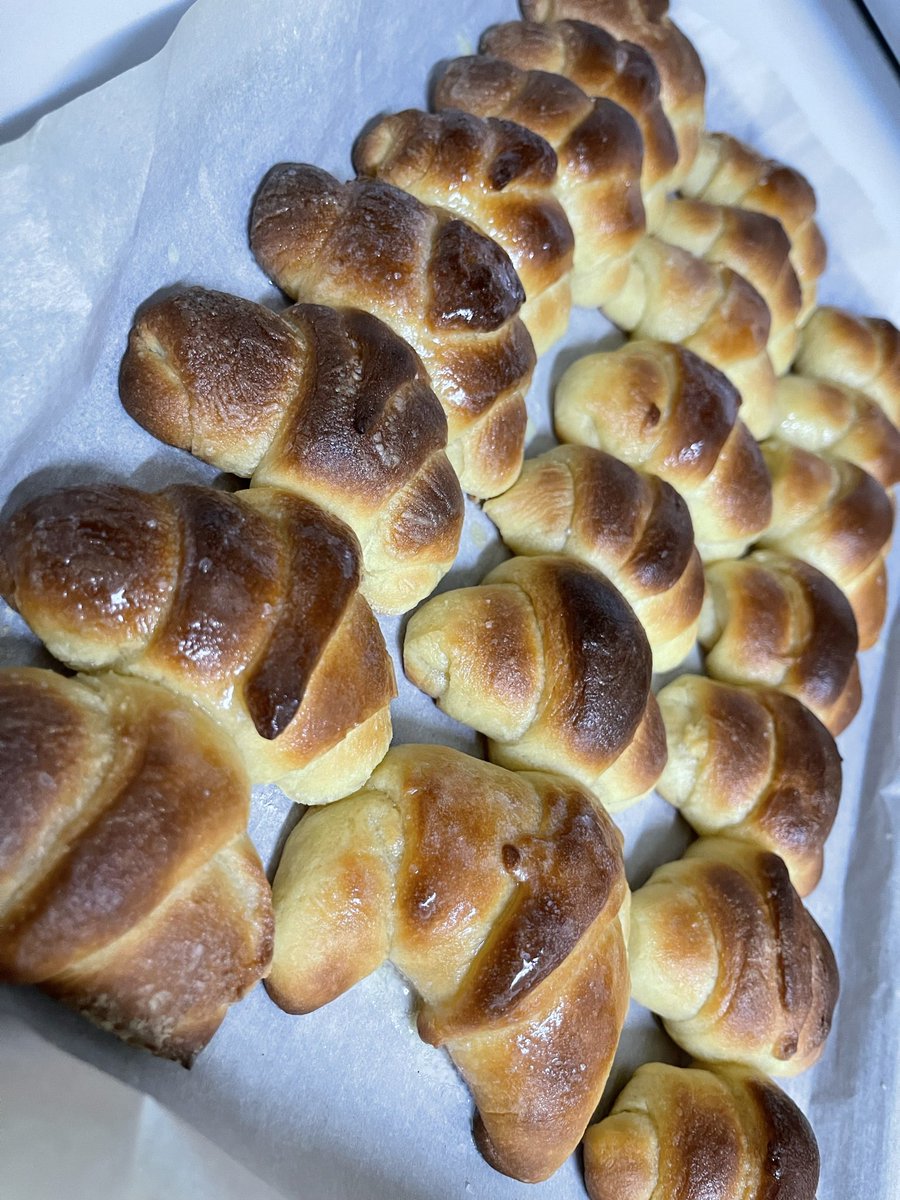 AlyssaJxx12's tweet image. Made dinner rolls #microdate❤️