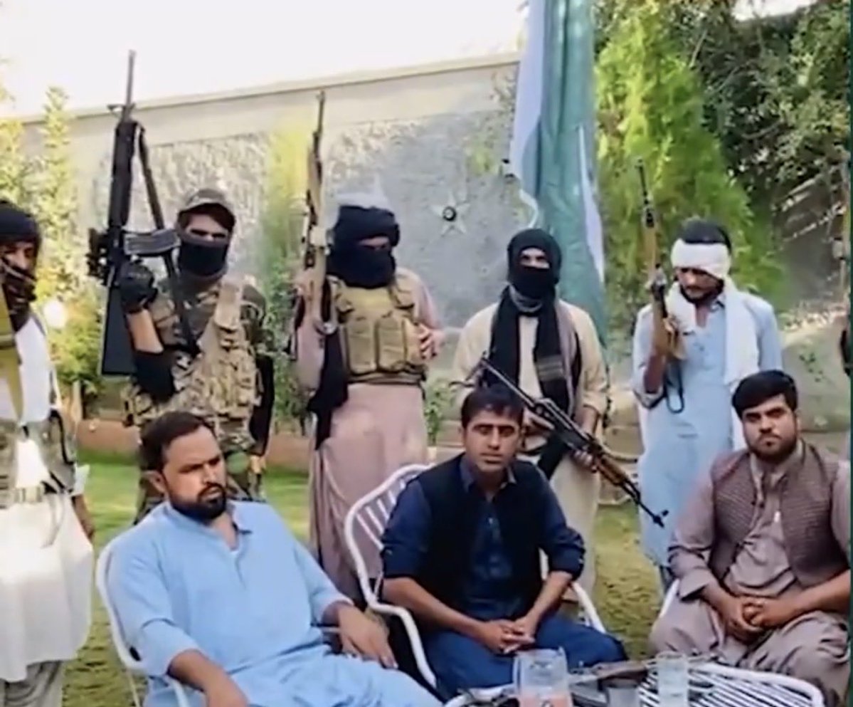 7cReport's tweet image. In a rare display of unity from Balochistan, local fighters have pledged full support to Pakistan’s Army. Calling for peace, progress, and one flag under one vision.
The narrative is shifting: from conflict to collaboration.
#Balochistan #PakistanArmy #UnityForPeace #7creport